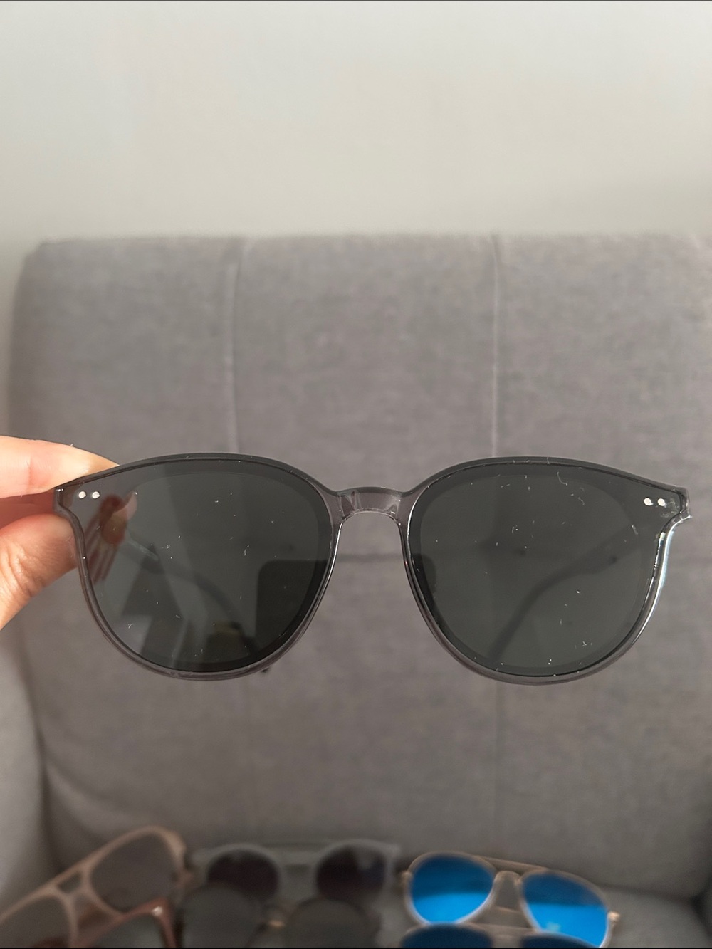 Cat eye black sunglasses